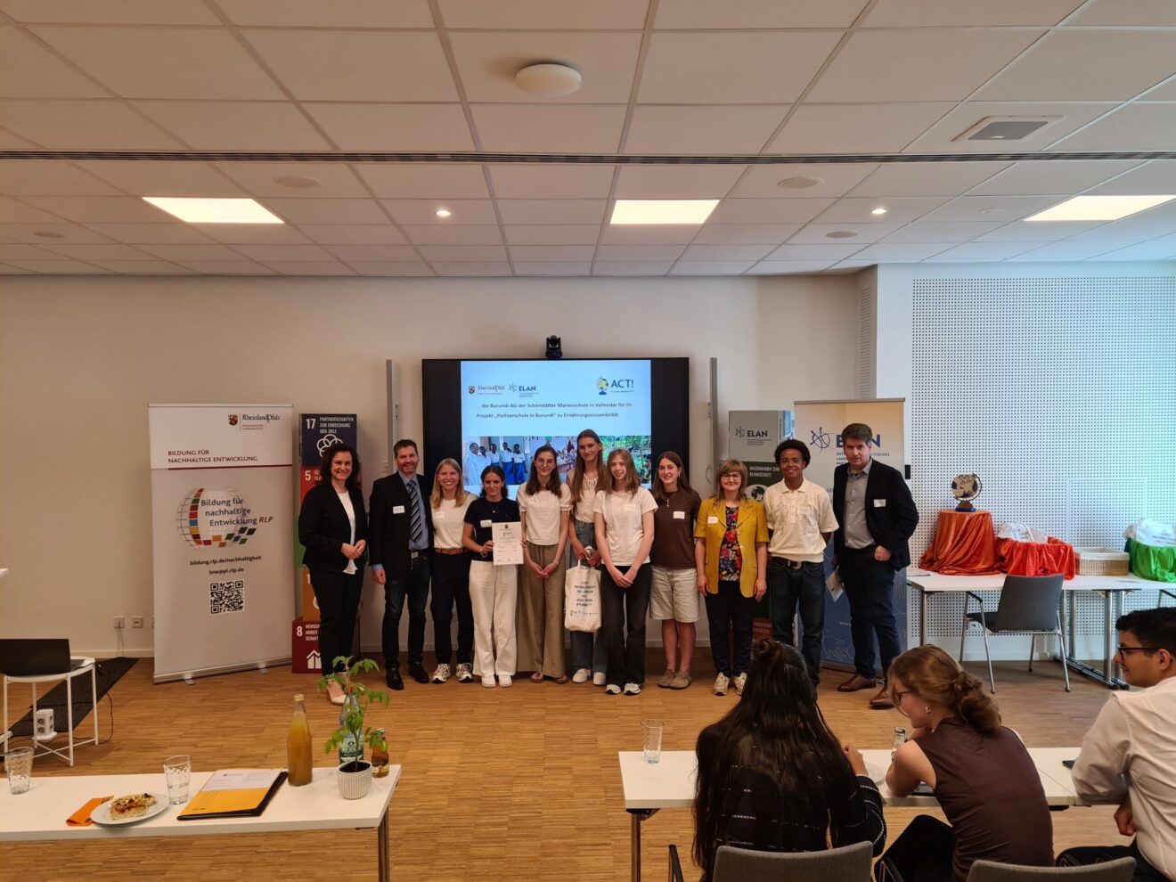 Die Burundi-AG unserer Netzwerkschule in Vallendar gewinnt beim ACT! Eine-Welt-Schulpreis